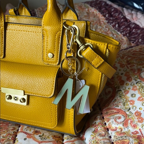 Initial "M" Keychain •Gold/Mint Color• - Picture 10 of 10